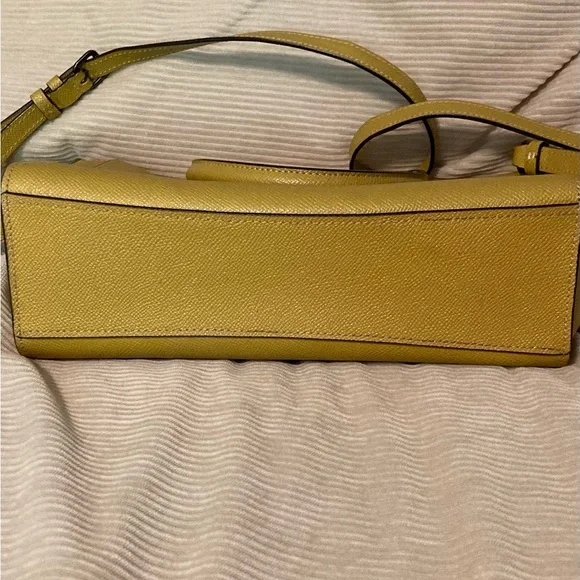 Coach satchel with optional cross body strap - Picture 3 of 3